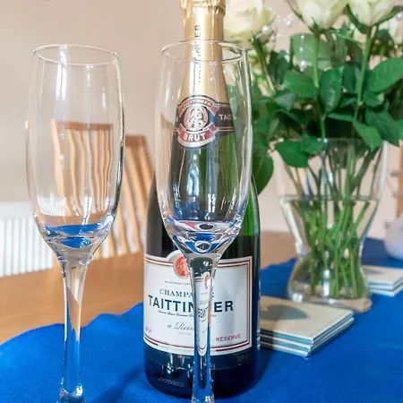 Deer Corner * Ambleside