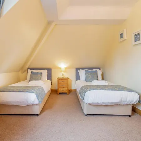 3 Bed In Oc-lr214
